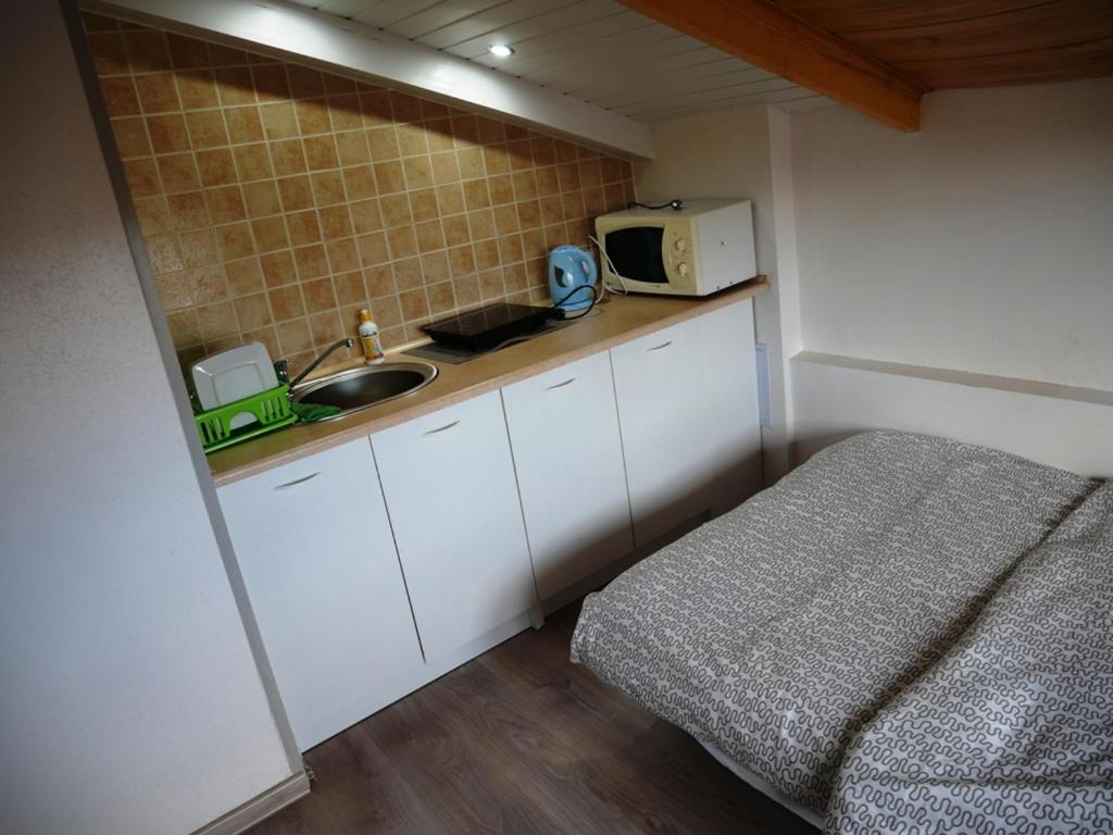 Homestay Blanca *